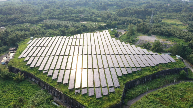 【台南關廟垃圾掩埋場+台南公滯池】多元電廠解決方案 土地活化再利用 生態與綠能共生共融